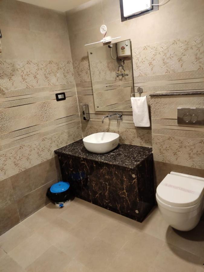 Hotel Vinayak Lucknow Eksteriør bilde