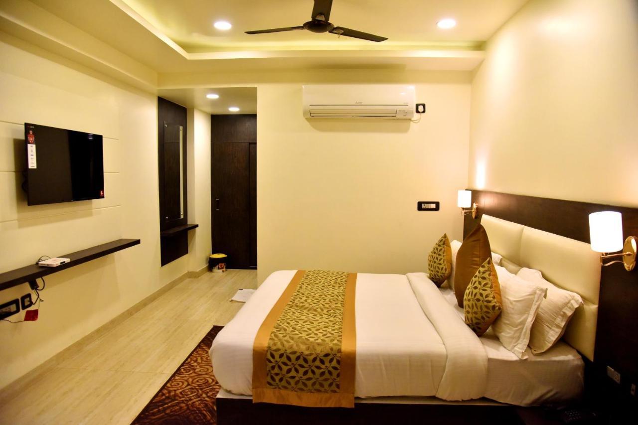 Hotel Vinayak Lucknow Eksteriør bilde