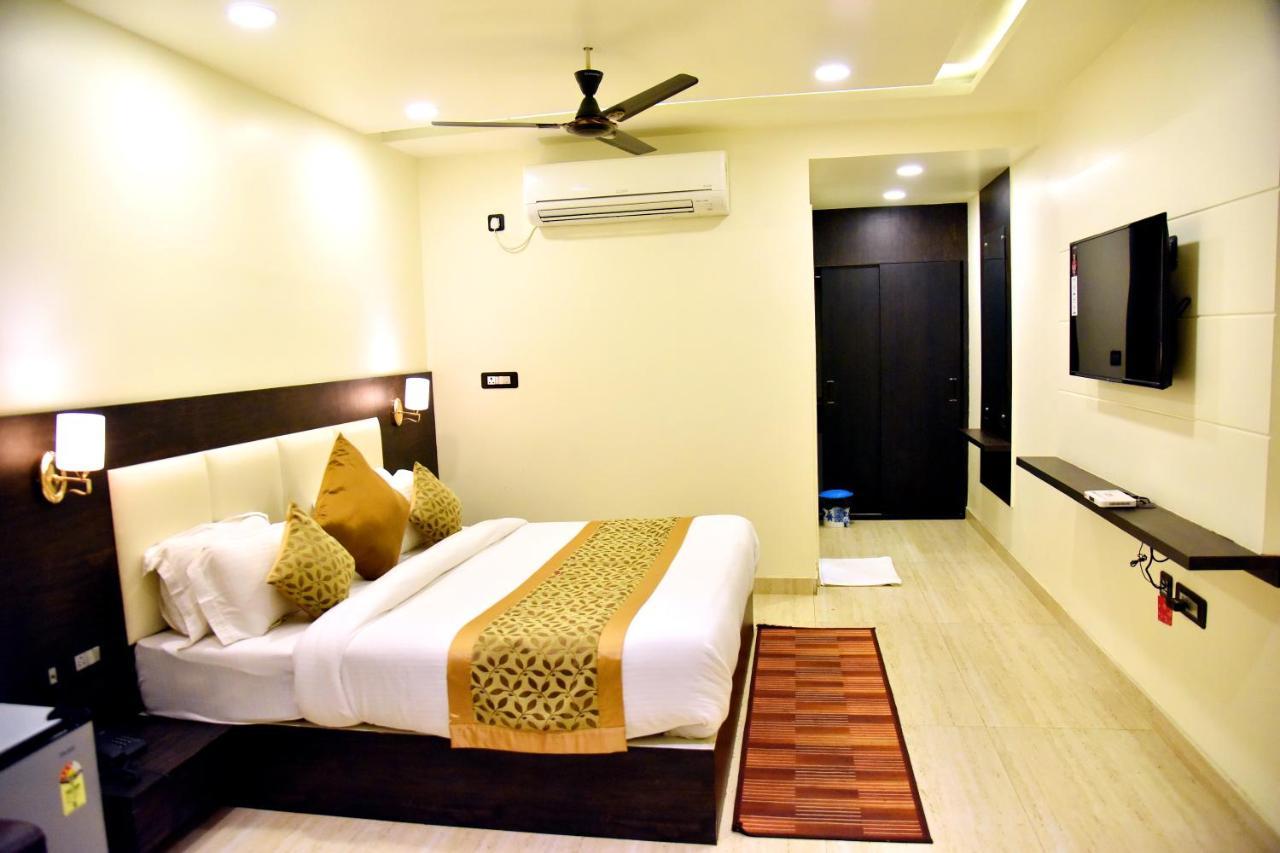 Hotel Vinayak Lucknow Eksteriør bilde