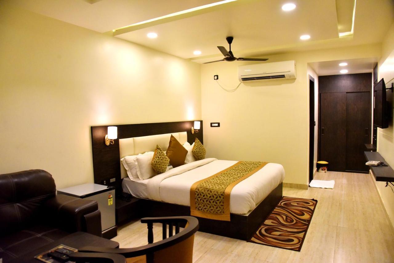 Hotel Vinayak Lucknow Eksteriør bilde