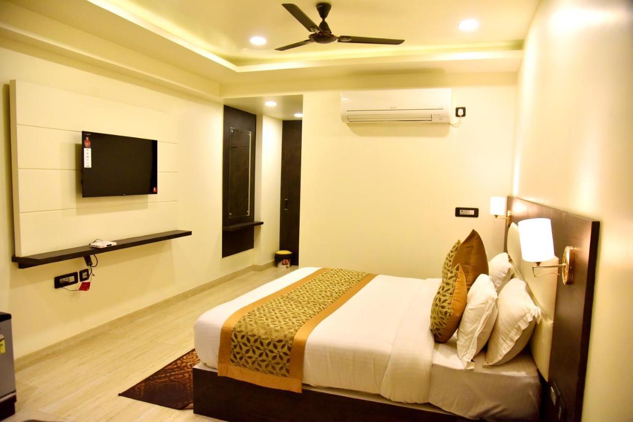 Hotel Vinayak Lucknow Eksteriør bilde