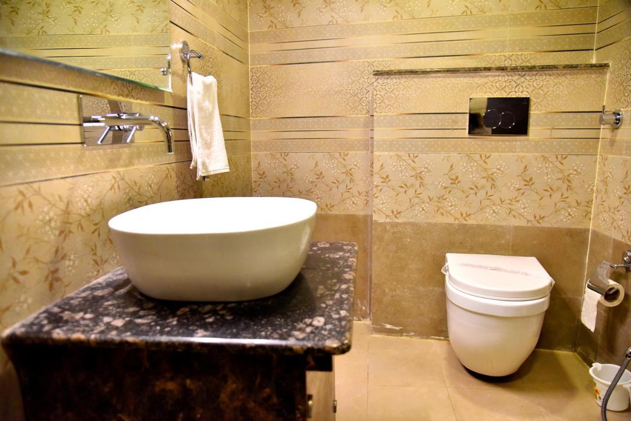 Hotel Vinayak Lucknow Eksteriør bilde