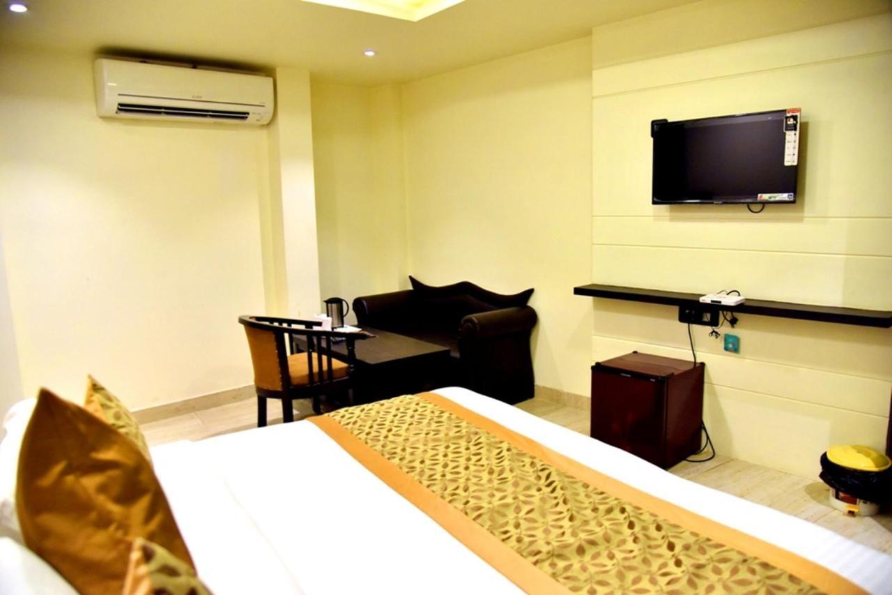 Hotel Vinayak Lucknow Eksteriør bilde